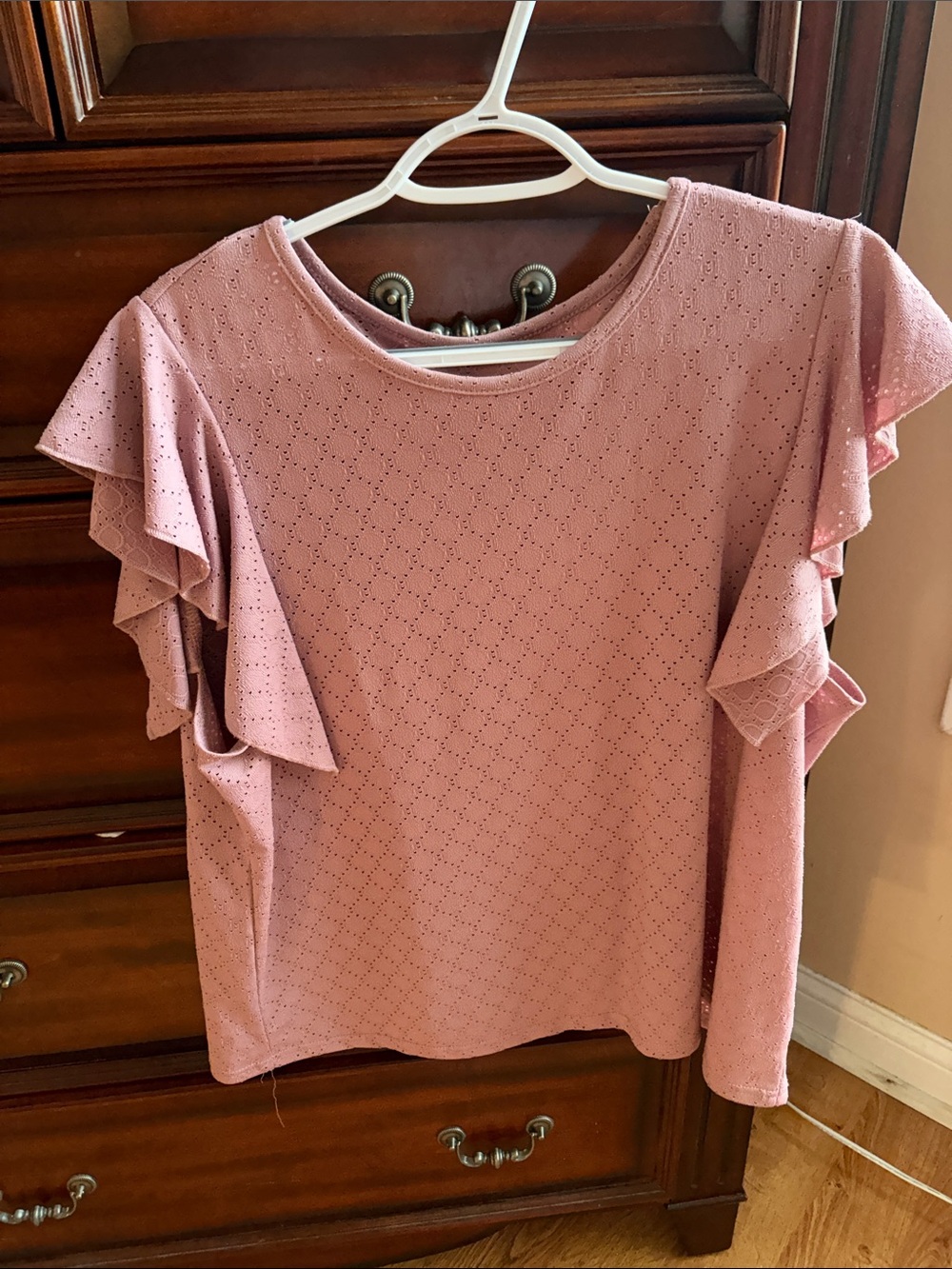 SHEIN Dusty Rose Eyelet Ruffle Sleeve Blouse